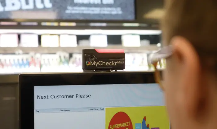 MyCheckr Mini przy kasie samoobsługowej